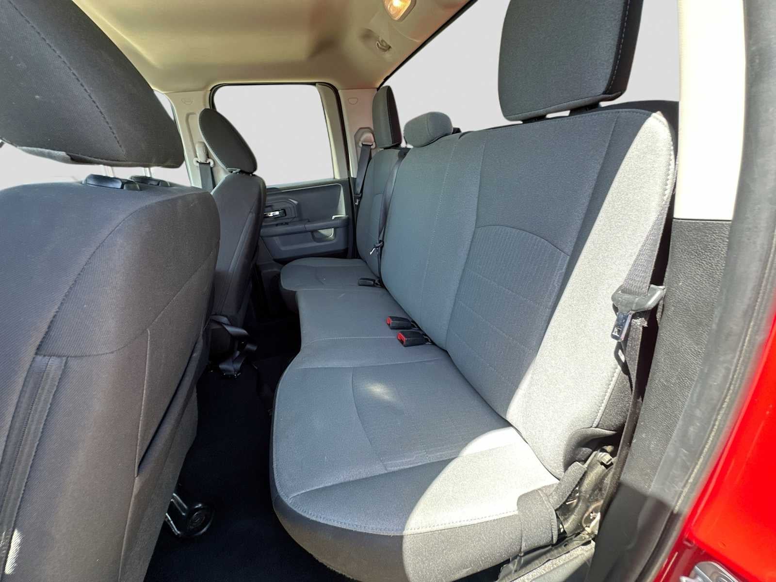 2024 RAM 1500 Classic SLT Quad Cab 4x2 6'4' Box