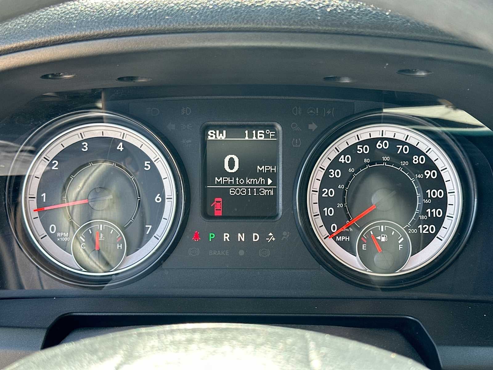 2024 RAM 1500 Classic SLT Quad Cab 4x2 6'4' Box