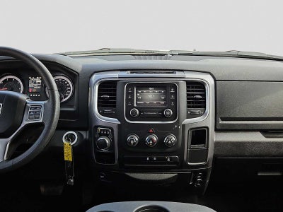 2024 RAM 1500 Classic Warlock Crew Cab 4x2 5'7' Box