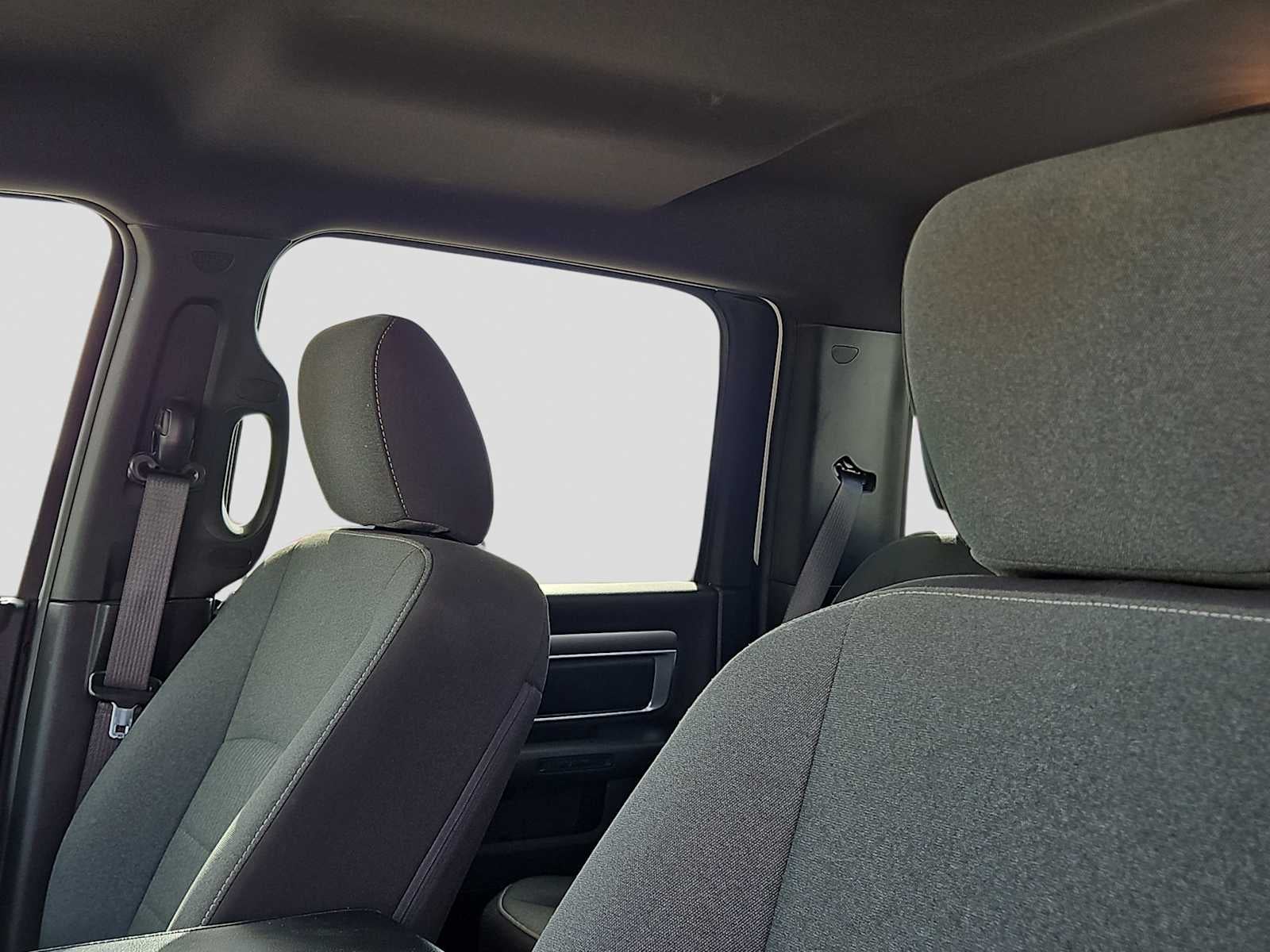 2024 RAM 1500 Classic Warlock Crew Cab 4x2 5'7' Box