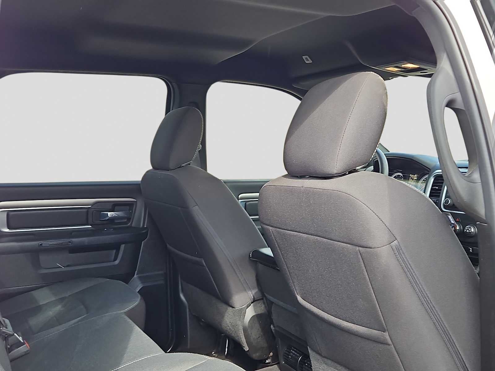 2024 RAM 1500 Classic Warlock Crew Cab 4x2 5'7' Box