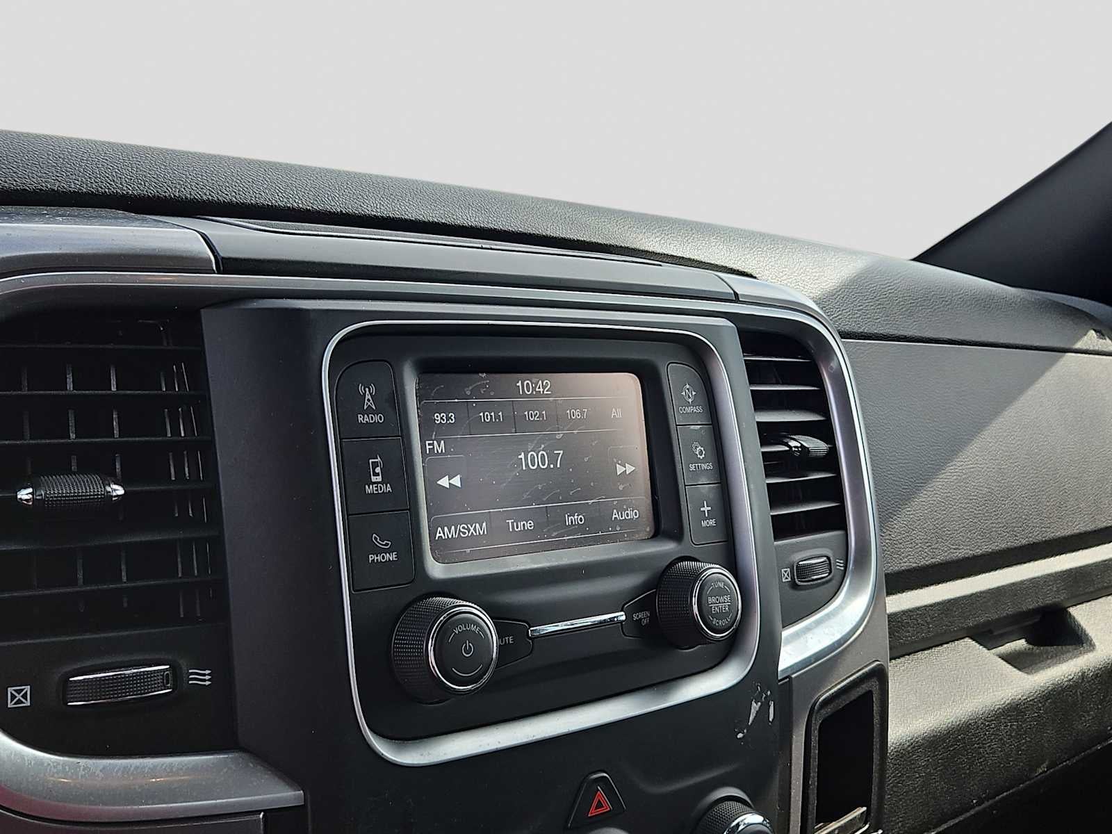 2024 RAM 1500 Classic Warlock Crew Cab 4x2 5'7' Box
