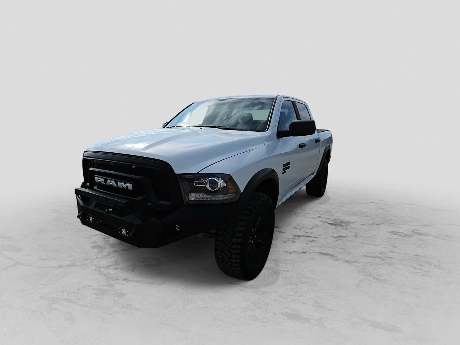 2024 RAM 1500 Classic Warlock Crew Cab 4x2 5'7' Box