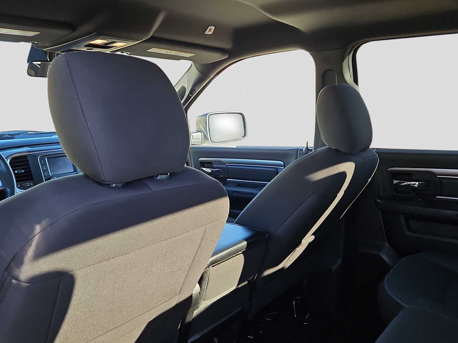 2024 RAM 1500 Classic Warlock Crew Cab 4x2 5'7' Box