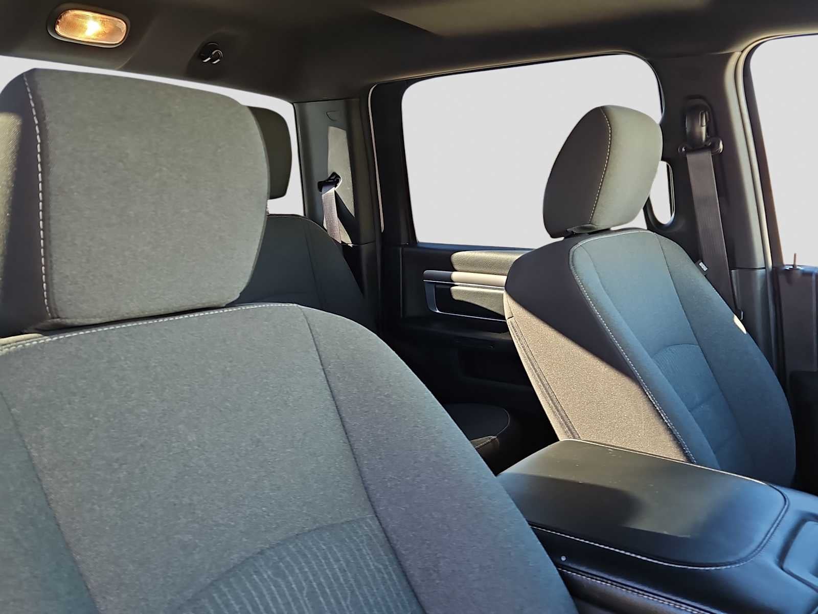 2024 RAM 1500 Classic Warlock Crew Cab 4x2 5'7' Box