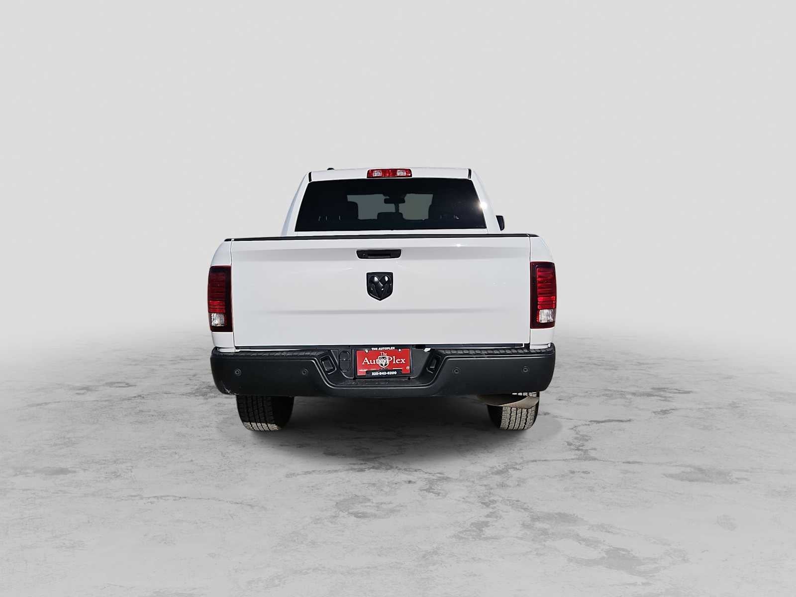 2024 RAM 1500 Classic Warlock Crew Cab 4x2 5'7' Box