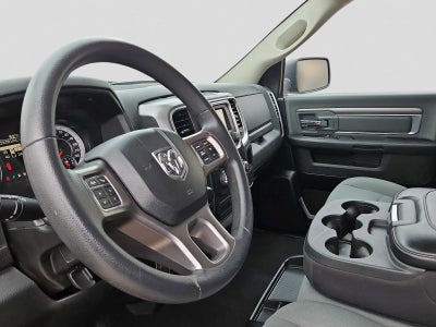 2022 RAM 1500 Classic SLT Crew Cab 4x4 5'7' Box