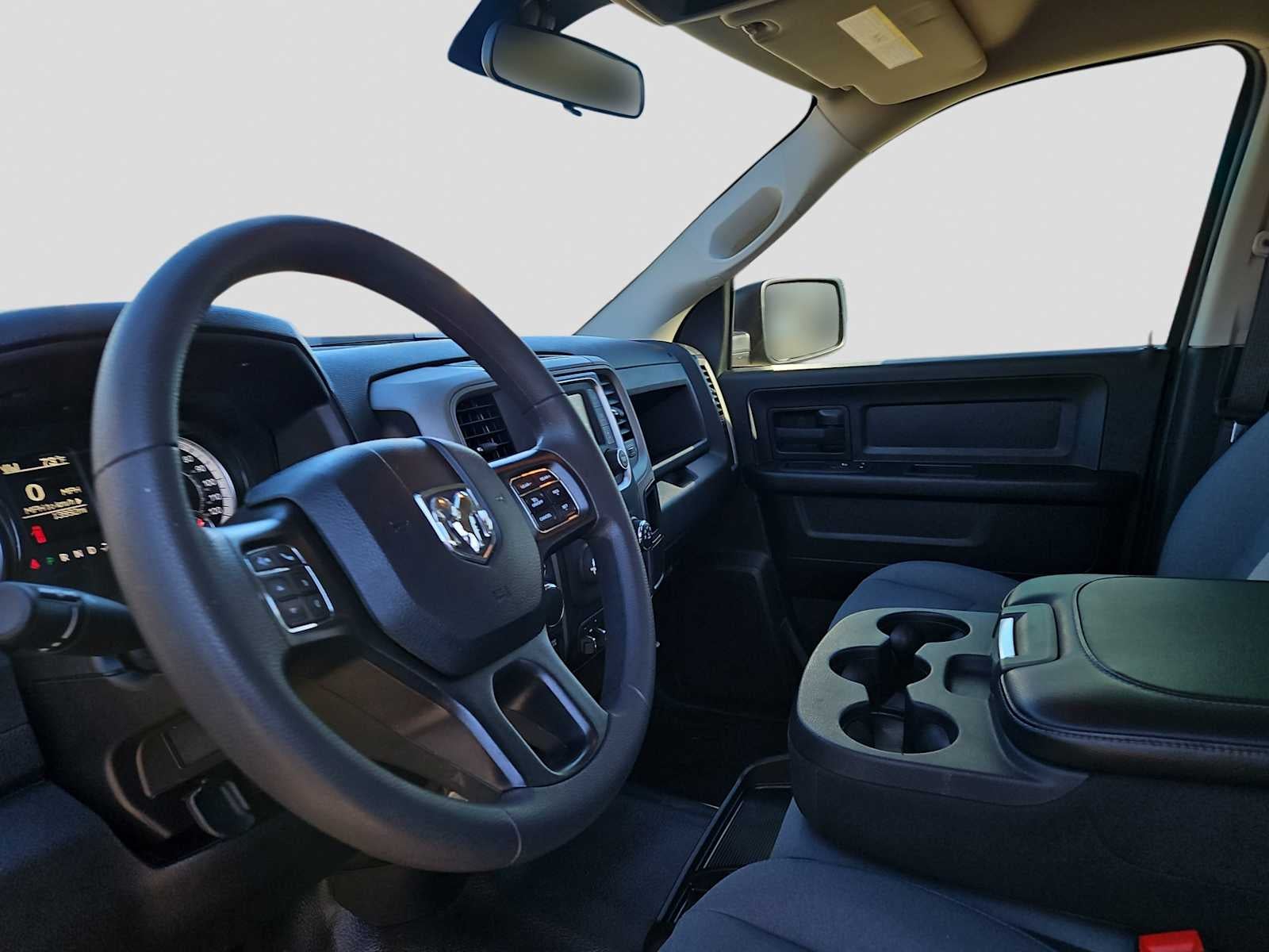 2023 RAM 1500 Classic Tradesman Crew Cab 4x4 6'4' Box