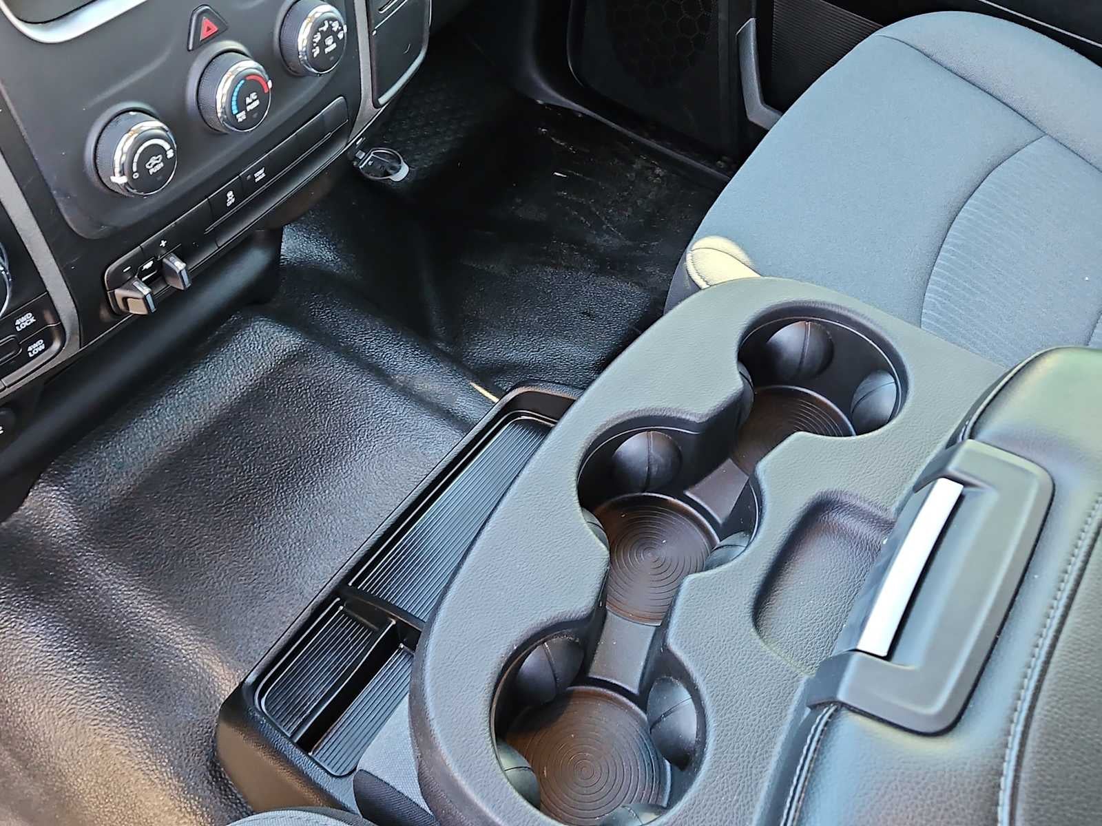 2023 RAM 1500 Classic Tradesman Crew Cab 4x4 6'4' Box