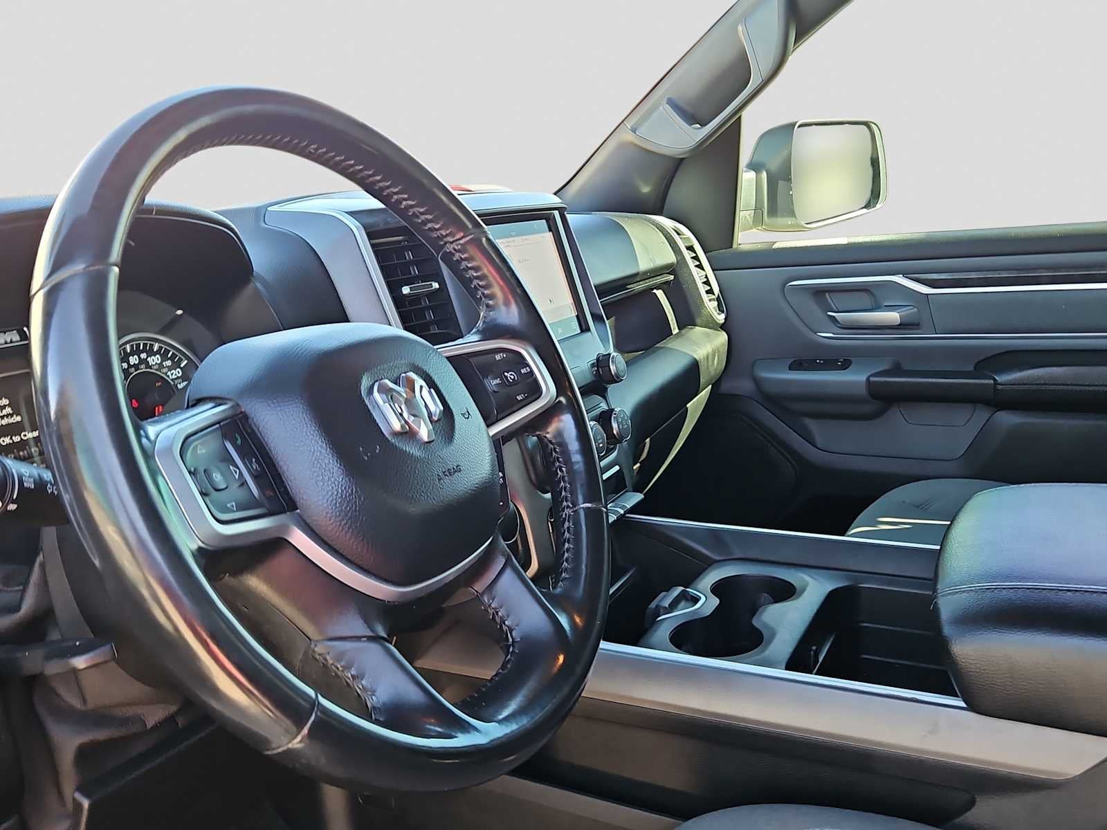 2022 RAM 1500 Big Horn Quad Cab 4x2 6'4' Box