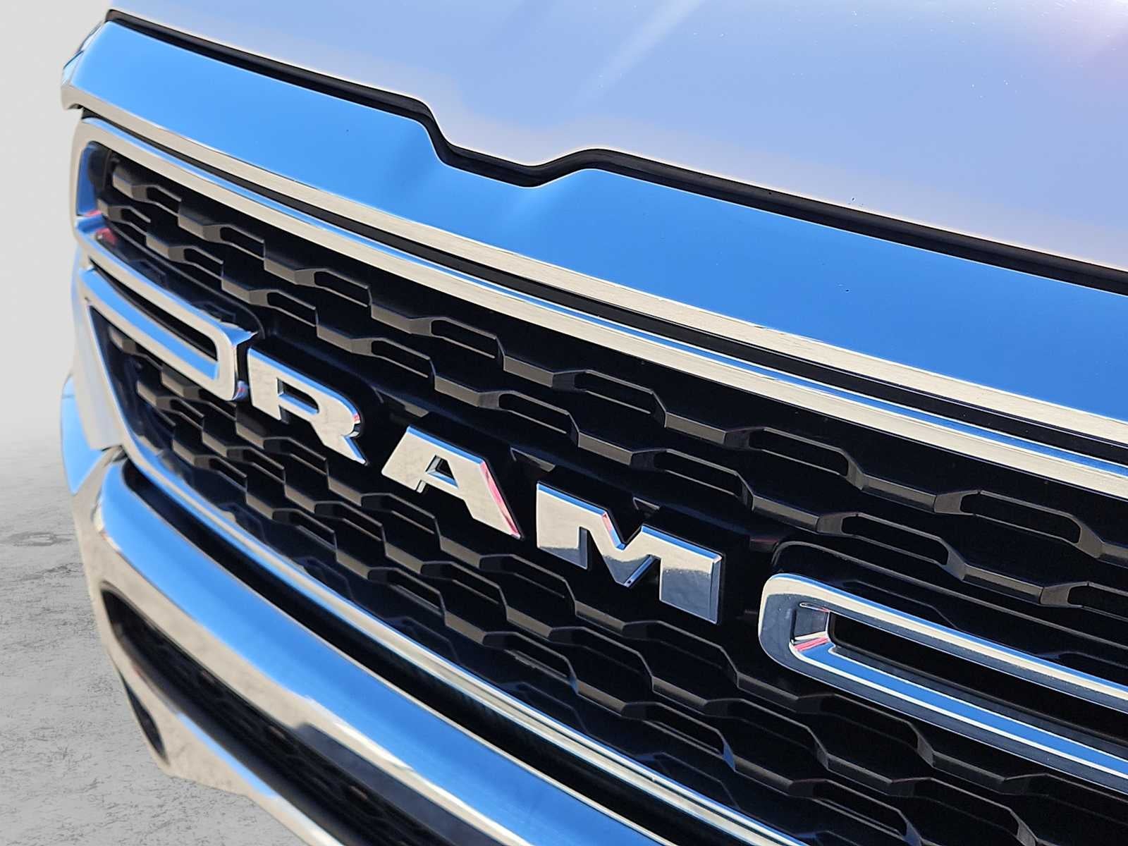 2022 RAM 1500 Big Horn Quad Cab 4x2 6'4' Box