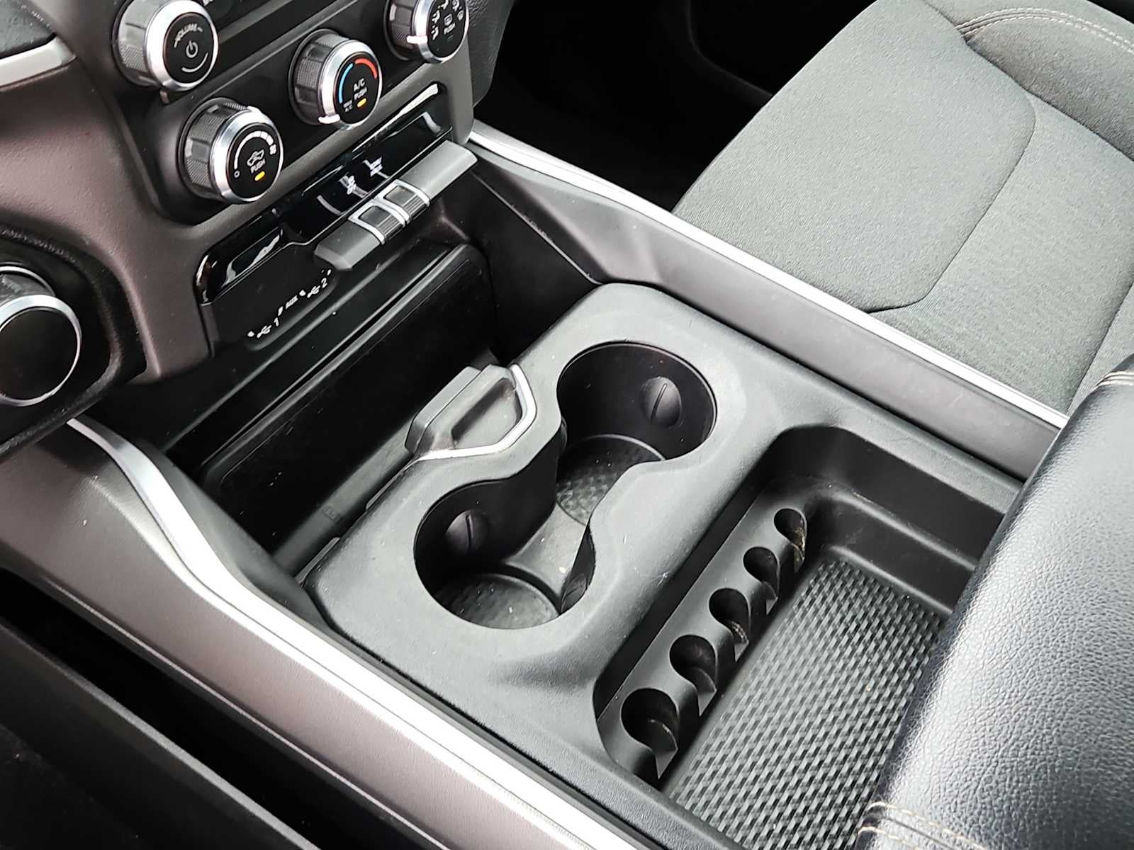 2022 RAM 1500 Lone Star Quad Cab 4x2 6'4' Box