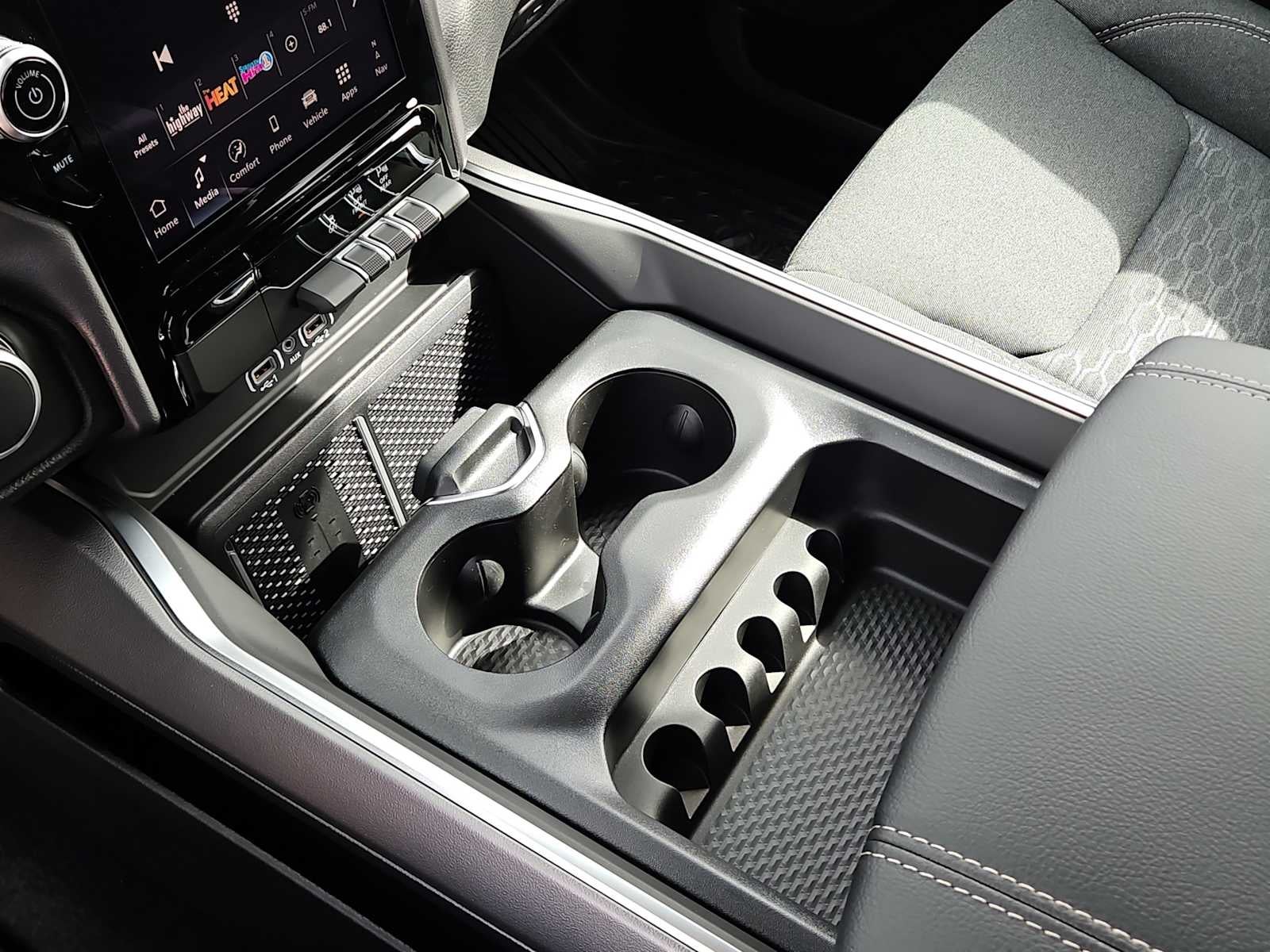 2026 RAM Ram 1500 RAM 1500 LONE STAR CREW CAB 4X2 5'7' BOX