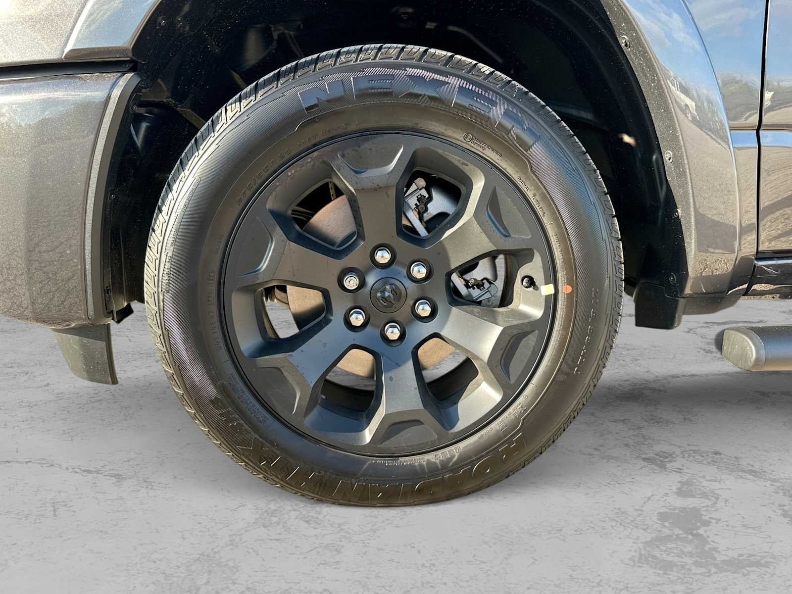 2027 RAM 1500 RAM 1500 LONE STAR CREW CAB 4X2 5'7' BOX