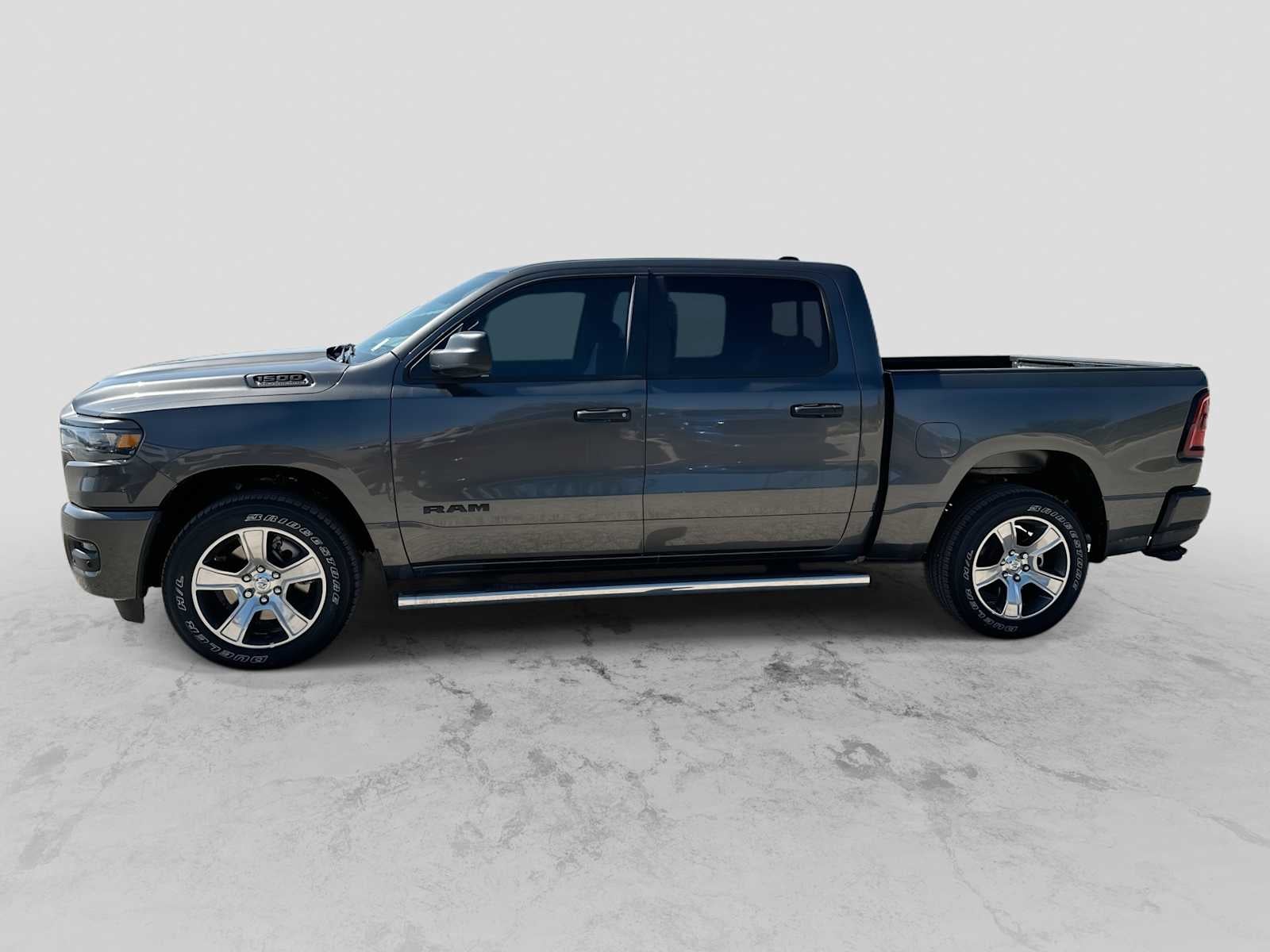 2026 RAM 1500 RAM 1500 EXPRESS CREW CAB 4X2 5'7' BOX