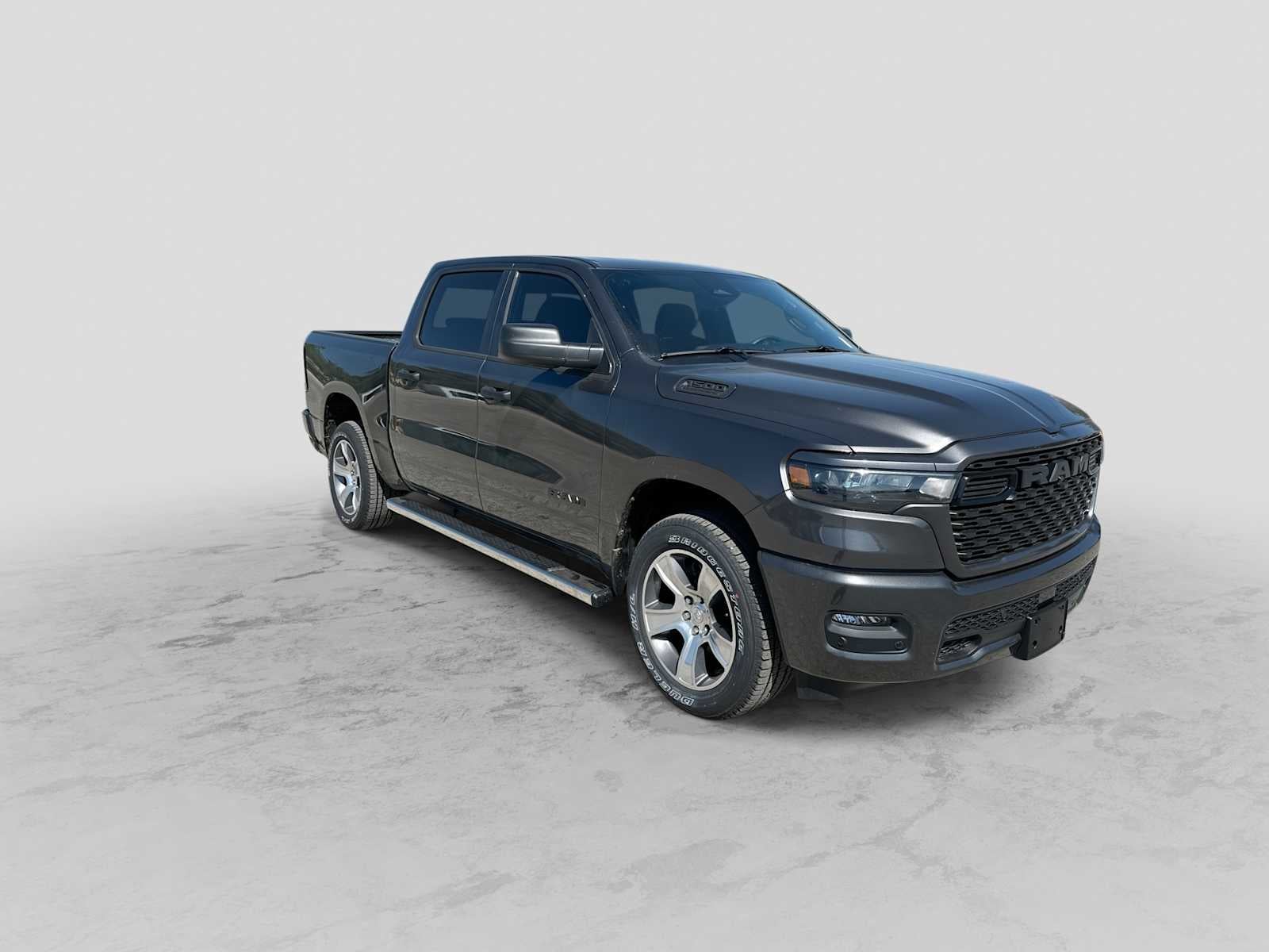 2026 RAM 1500 RAM 1500 EXPRESS CREW CAB 4X2 5'7' BOX