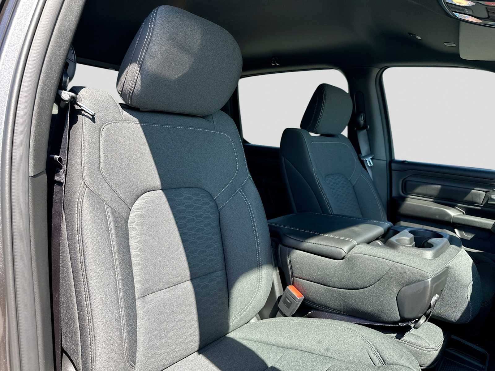 2026 RAM 1500 RAM 1500 EXPRESS CREW CAB 4X2 5'7' BOX