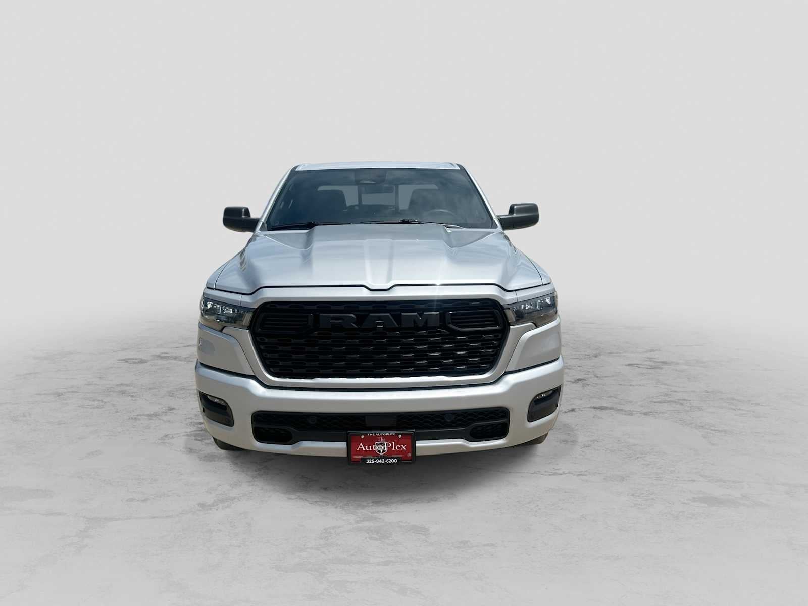 2026 RAM 1500 RAM 1500 EXPRESS CREW CAB 4X2 5'7' BOX