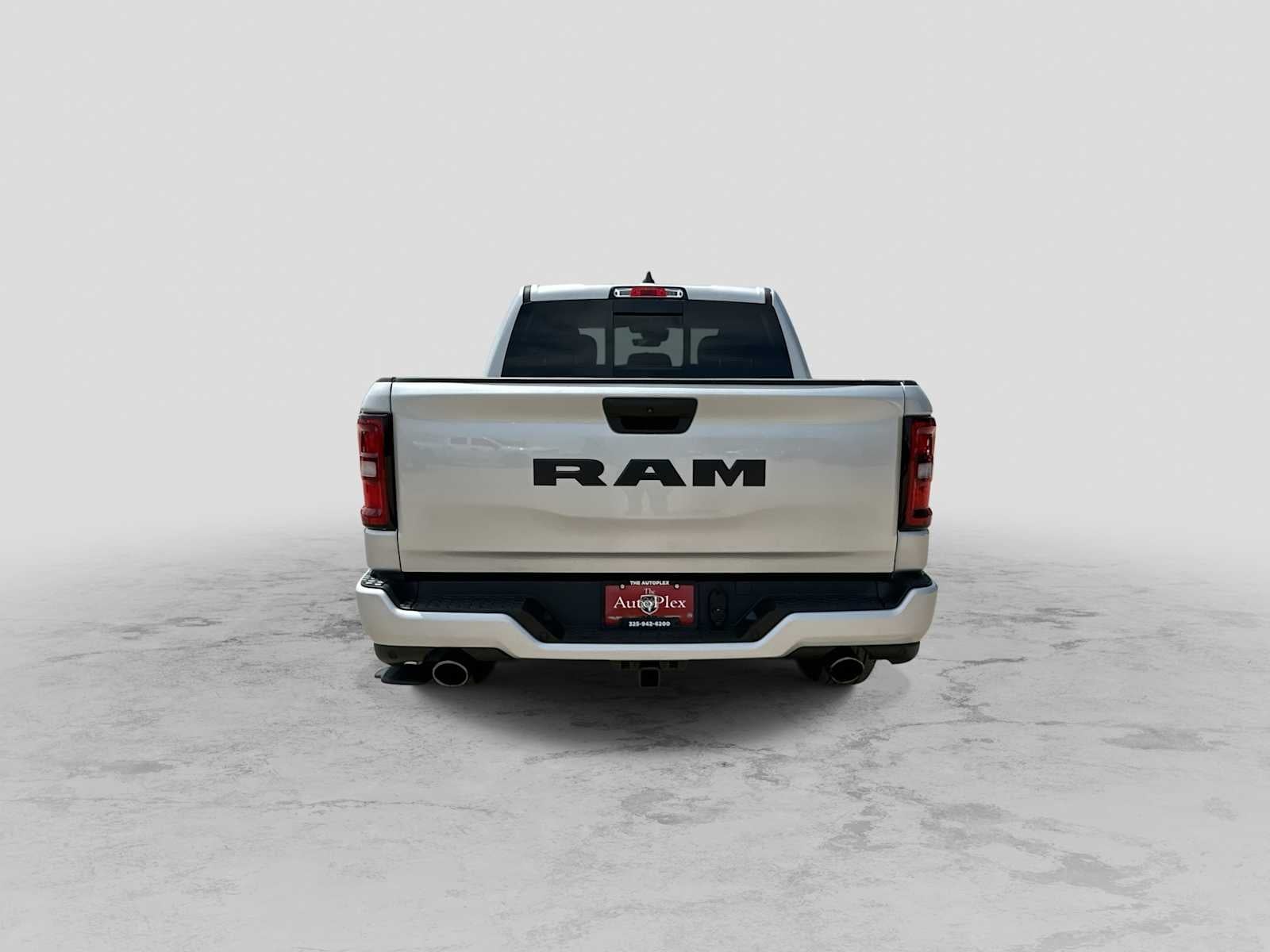 2026 RAM 1500 RAM 1500 EXPRESS CREW CAB 4X2 5'7' BOX