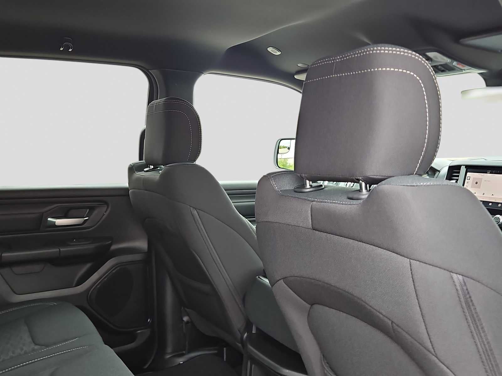 2026 RAM 1500 RAM 1500 EXPRESS CREW CAB 4X2 5'7' BOX