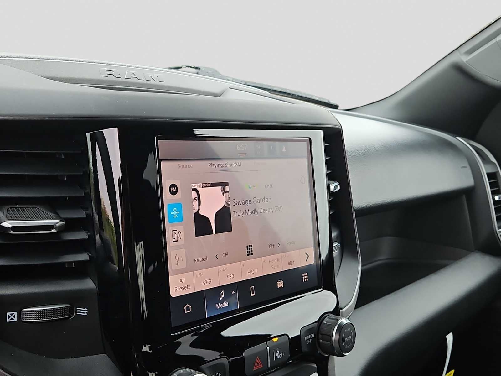 2026 RAM Ram 1500 RAM 1500 EXPRESS CREW CAB 4X2 5'7' BOX