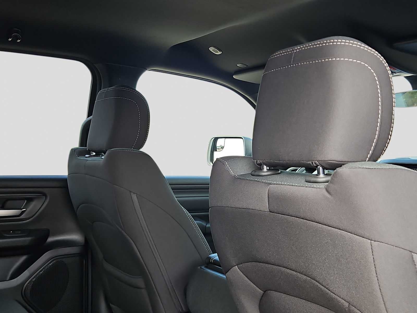 2026 RAM Ram 1500 RAM 1500 EXPRESS CREW CAB 4X2 5'7' BOX