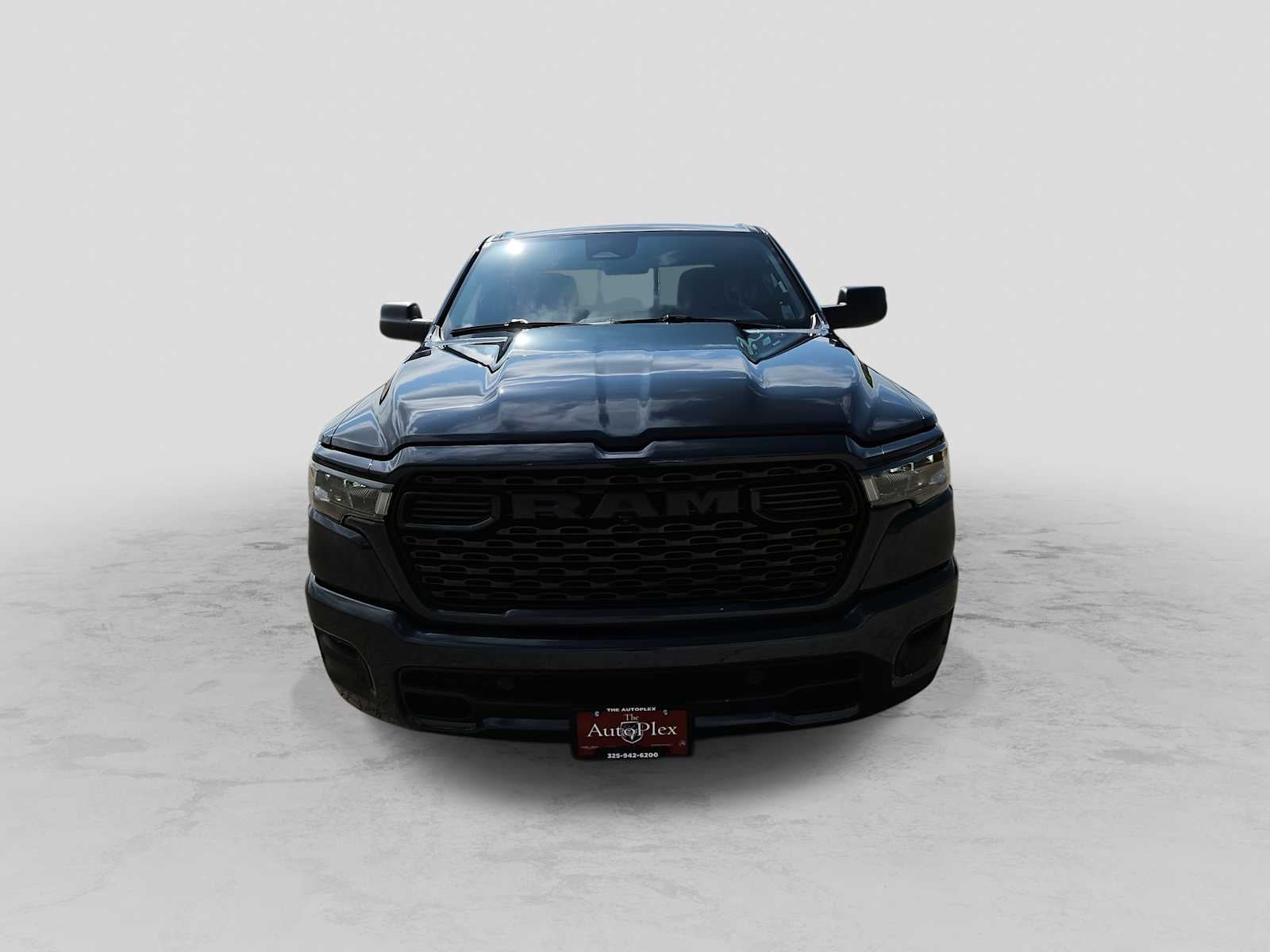 2026 RAM Ram 1500 RAM 1500 EXPRESS CREW CAB 4X2 5'7' BOX