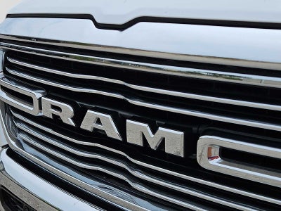 2022 RAM 1500 Laramie Crew Cab 4x2 5'7' Box