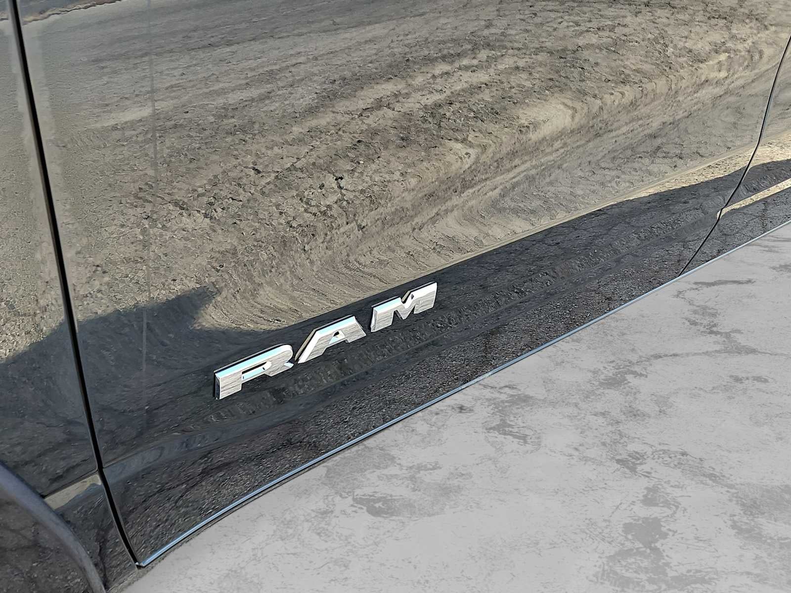 2026 RAM Ram 1500 RAM 1500 LARAMIE CREW CAB 4X2 5'7' BOX