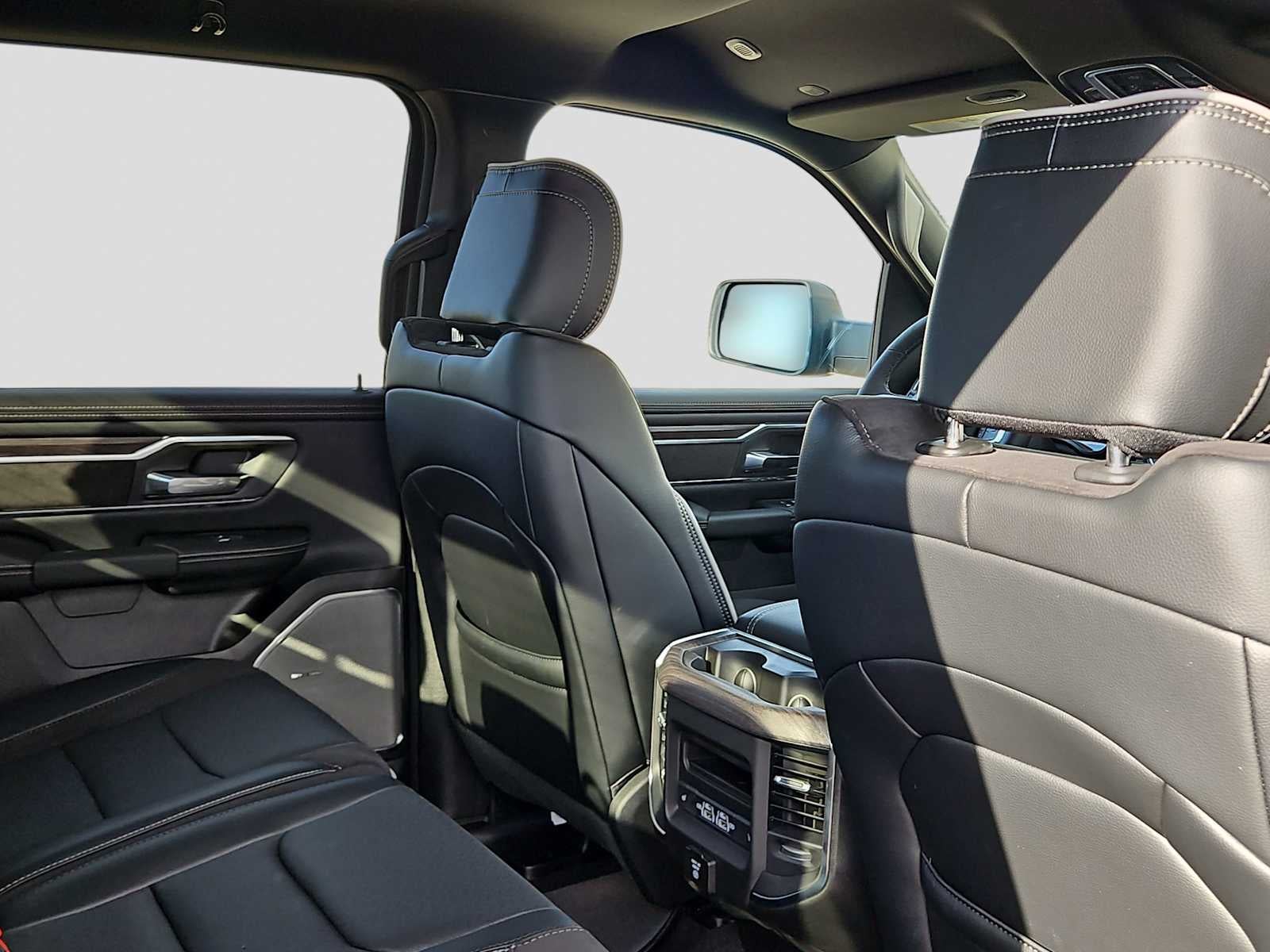 2026 RAM Ram 1500 RAM 1500 LARAMIE CREW CAB 4X2 5'7' BOX