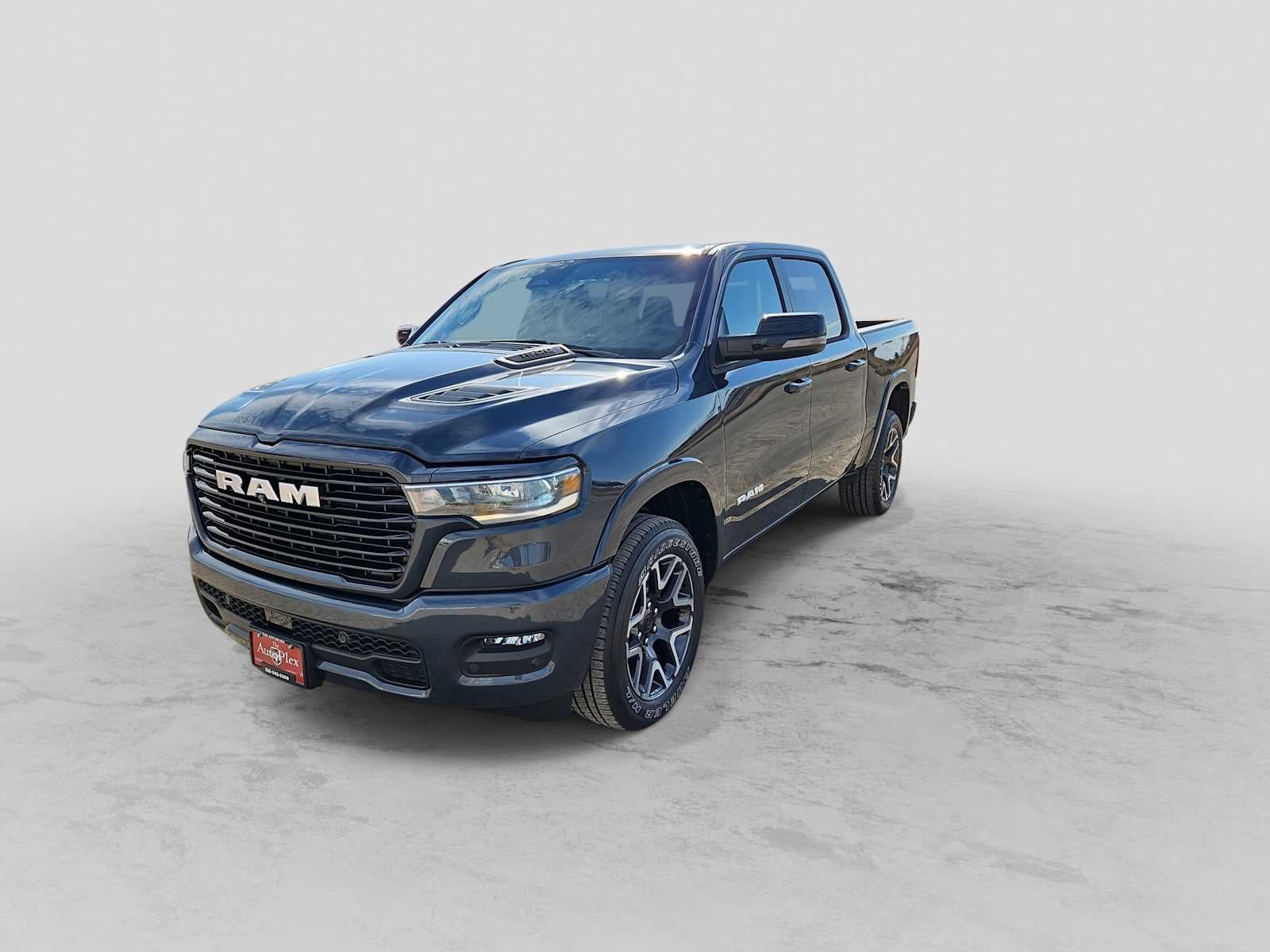 2026 RAM Ram 1500 RAM 1500 LARAMIE CREW CAB 4X2 5'7' BOX