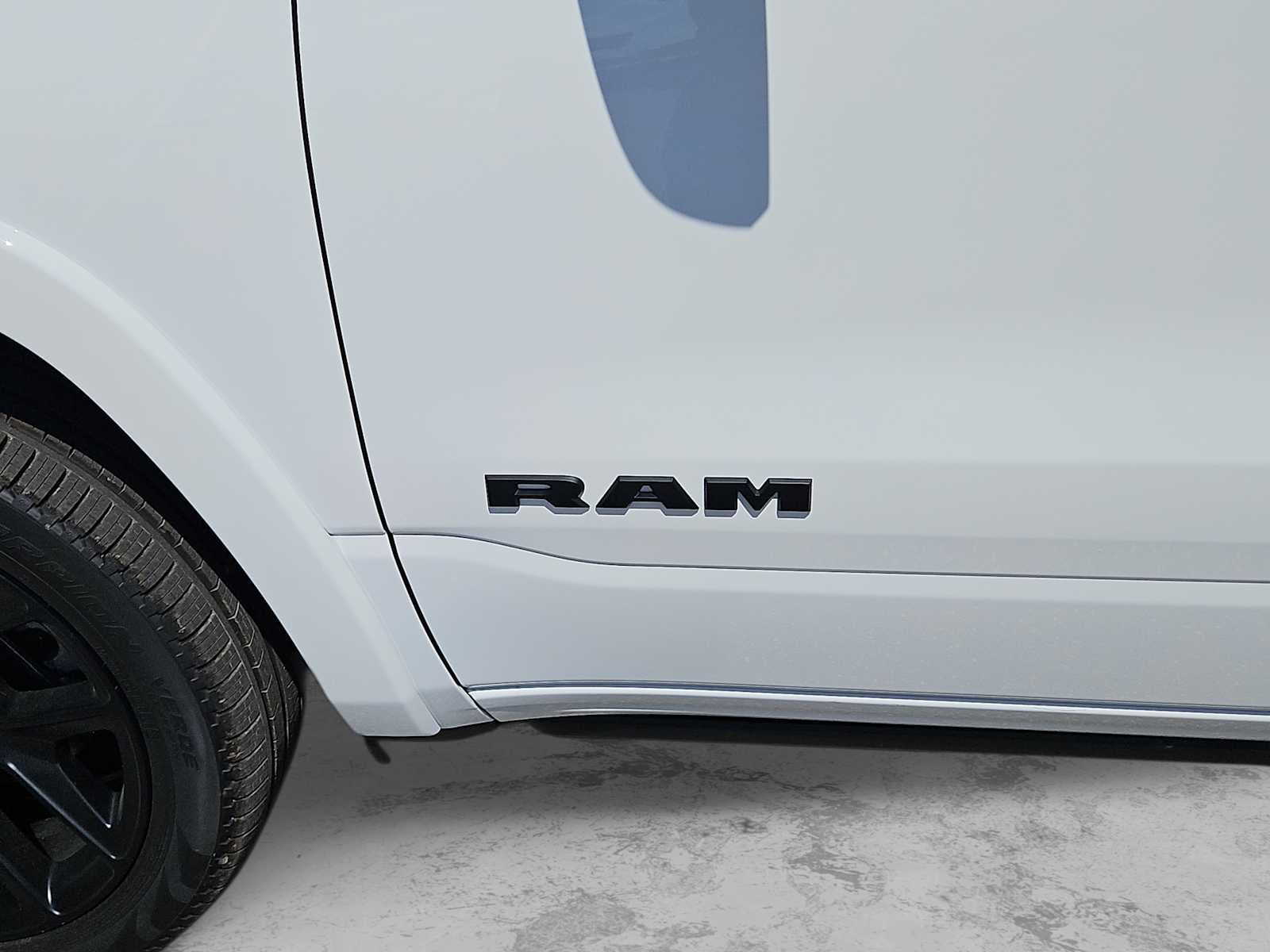 2026 RAM Ram 1500 RAM 1500 LARAMIE CREW CAB 4X2 5'7' BOX