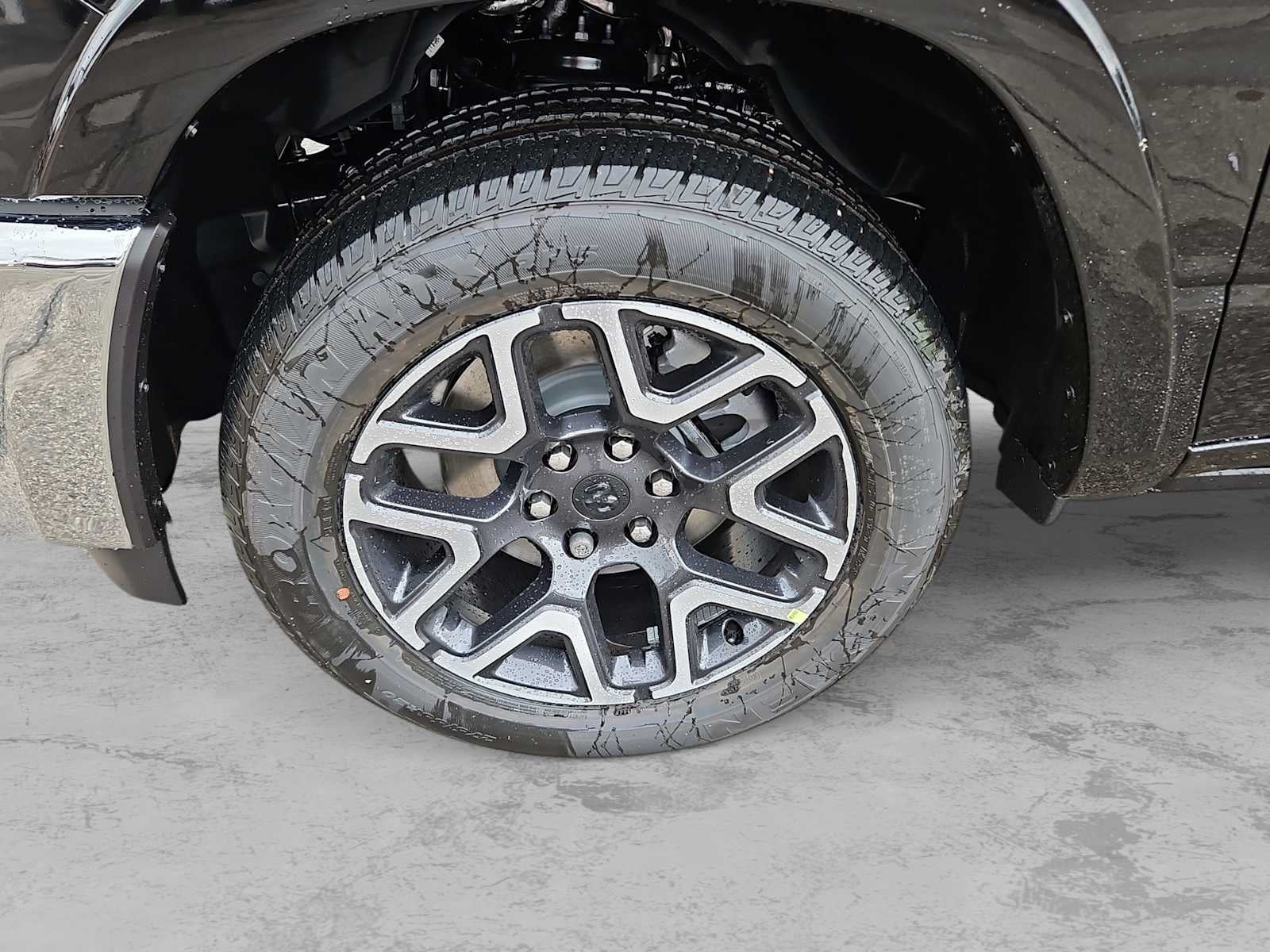 2026 RAM Ram 1500 RAM 1500 LARAMIE CREW CAB 4X2 5'7' BOX