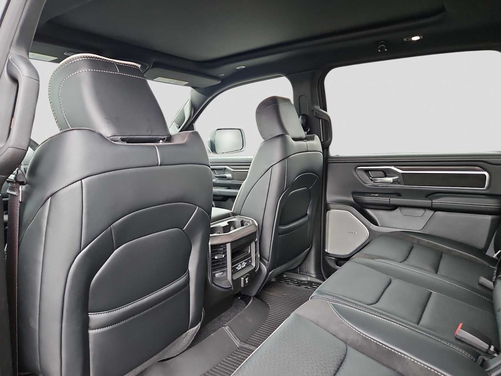 2026 RAM Ram 1500 RAM 1500 LARAMIE CREW CAB 4X2 5'7' BOX