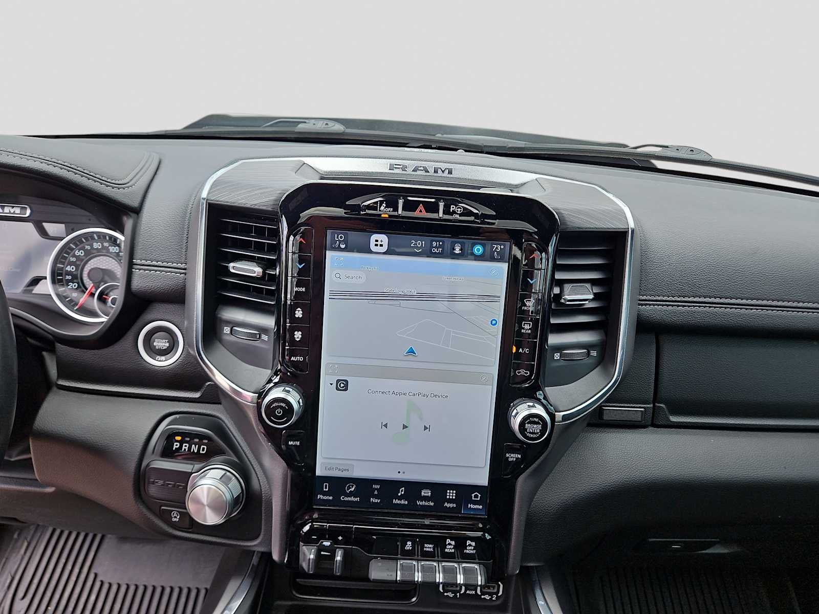 2023 RAM 1500 Laramie Crew Cab 4x2 5'7' Box