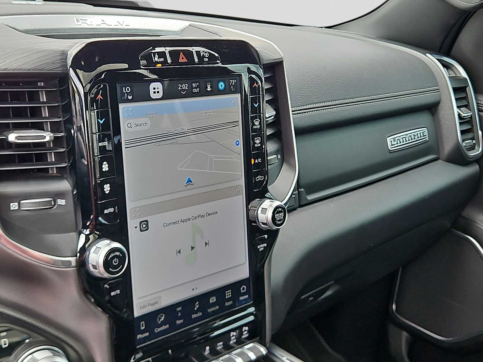 2023 RAM 1500 Laramie Crew Cab 4x2 5'7' Box