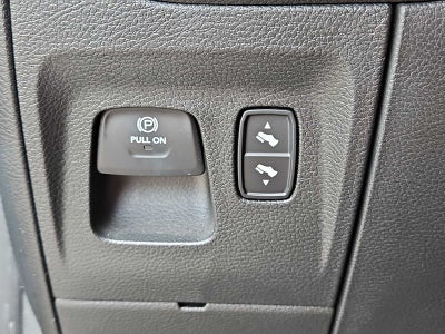 2023 RAM 1500 Laramie Crew Cab 4x2 5'7' Box