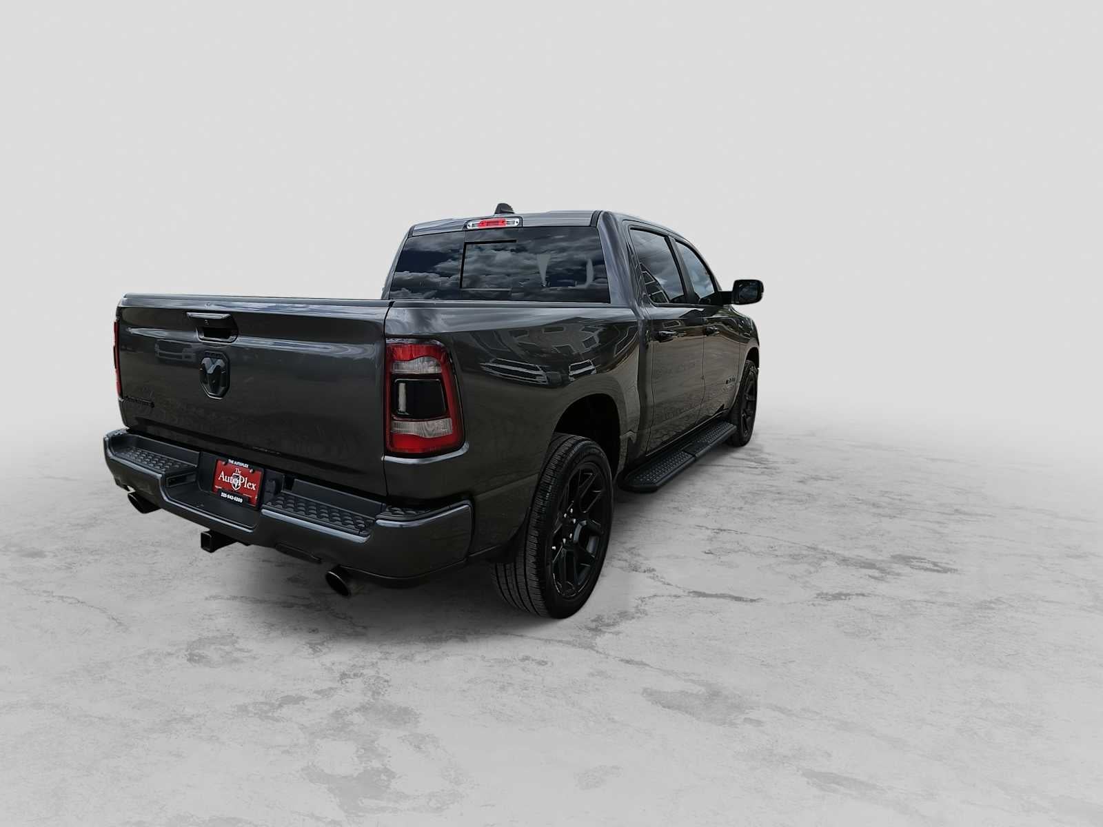 2023 RAM 1500 Laramie Crew Cab 4x2 5'7' Box