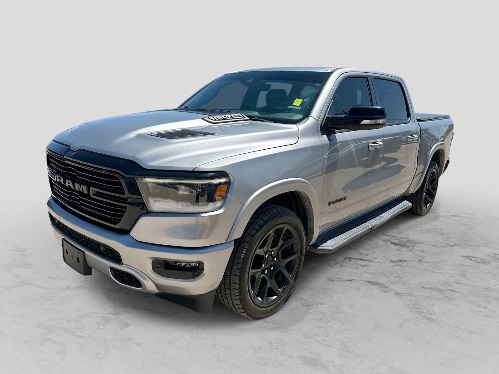 2021 RAM 1500 Laramie Crew Cab 4x2 5'7' Box