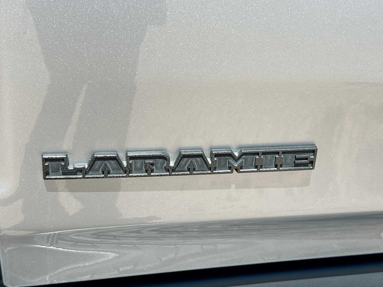 2021 RAM 1500 Laramie Crew Cab 4x2 5'7' Box
