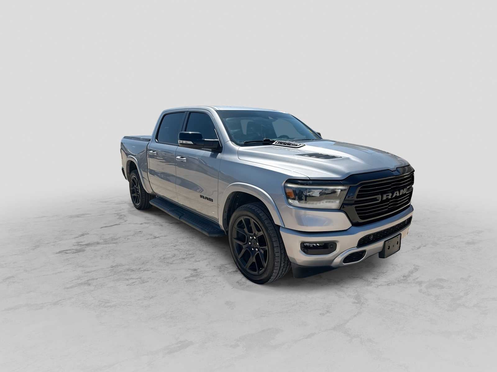 2021 RAM 1500 Laramie Crew Cab 4x2 5'7' Box