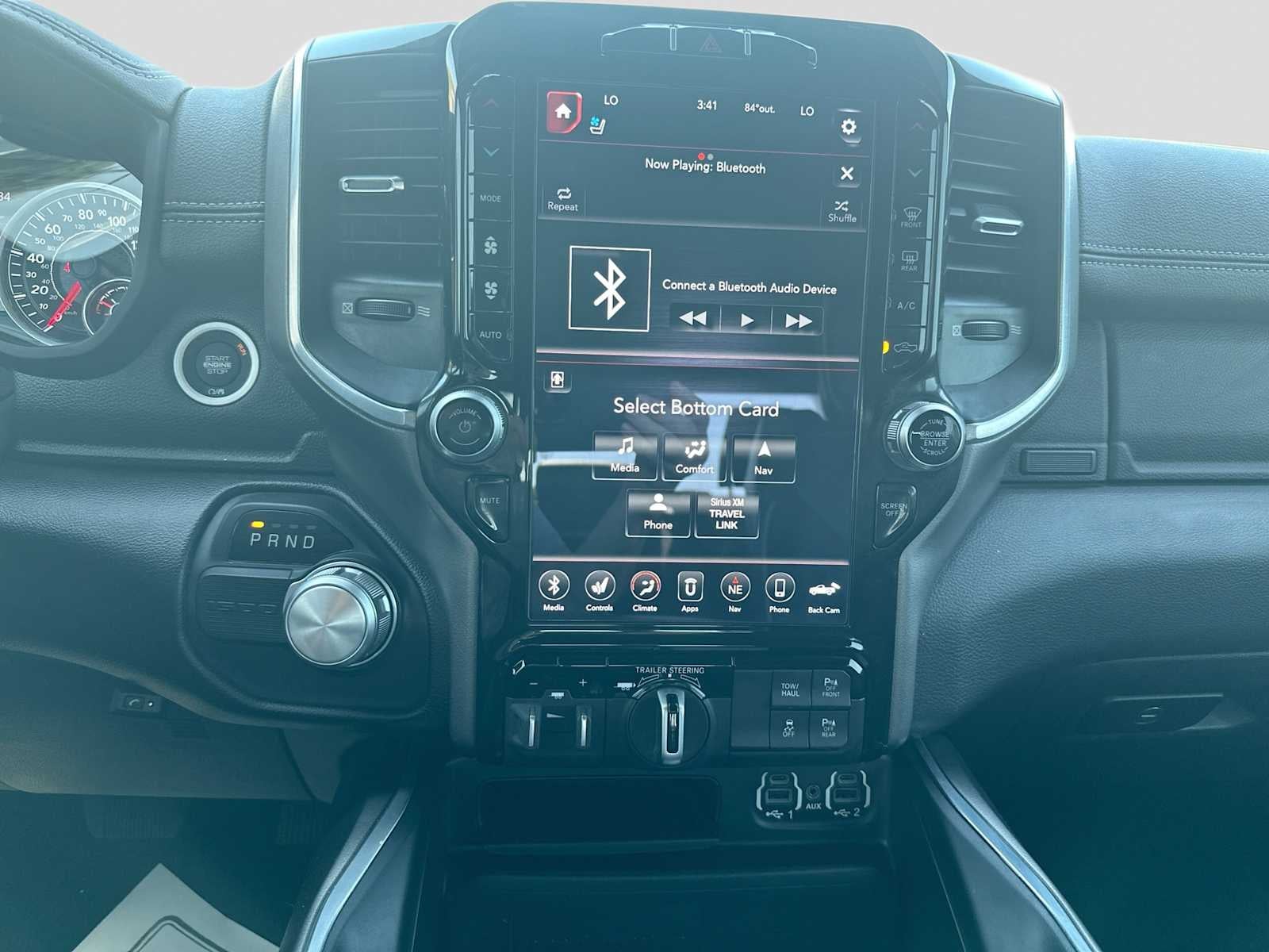 2021 RAM 1500 Laramie Crew Cab 4x2 5'7' Box