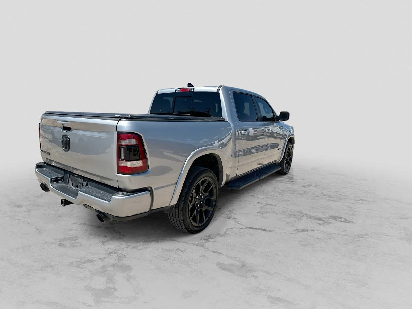 2021 RAM 1500 Laramie Crew Cab 4x2 5'7' Box