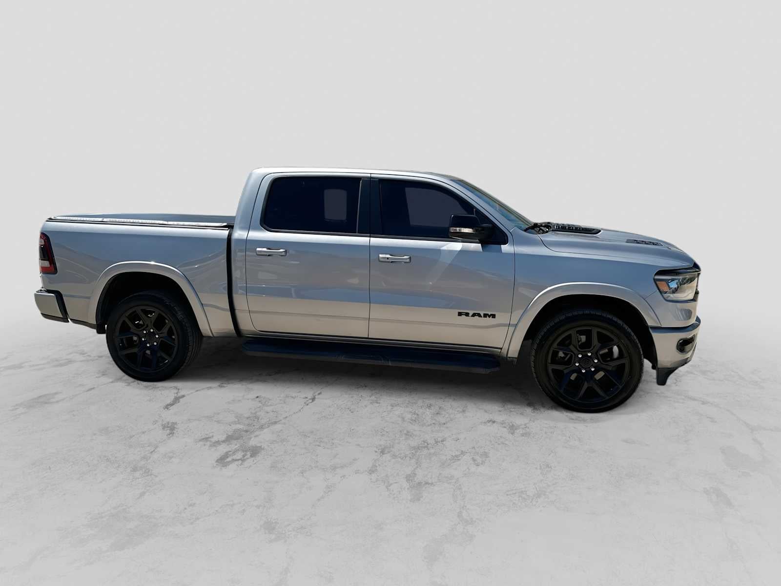 2021 RAM 1500 Laramie Crew Cab 4x2 5'7' Box