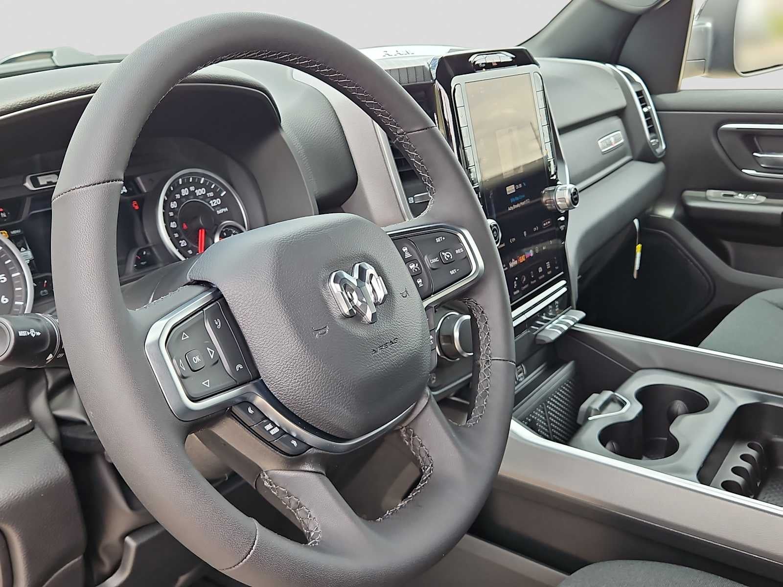 2026 RAM Ram 1500 RAM 1500 LONE STAR CREW CAB 4X4 5'7' BOX