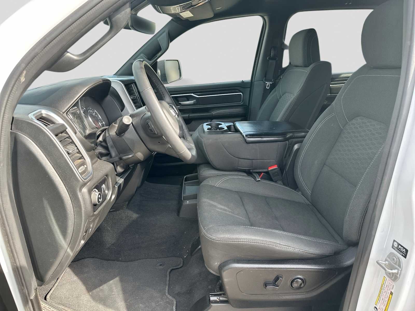 2025 RAM 1500 Big Horn Crew Cab 4x4 5'7' Box