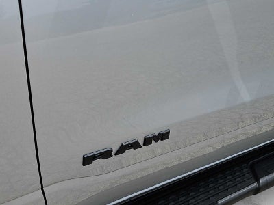 2026 RAM 1500 RAM 1500 EXPRESS CREW CAB 4X4 5'7' BOX