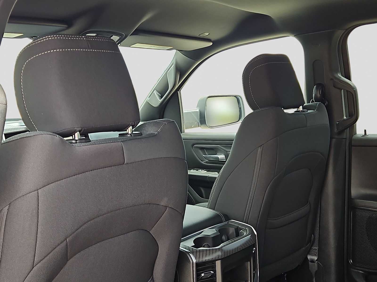 2026 RAM 1500 RAM 1500 EXPRESS CREW CAB 4X4 5'7' BOX