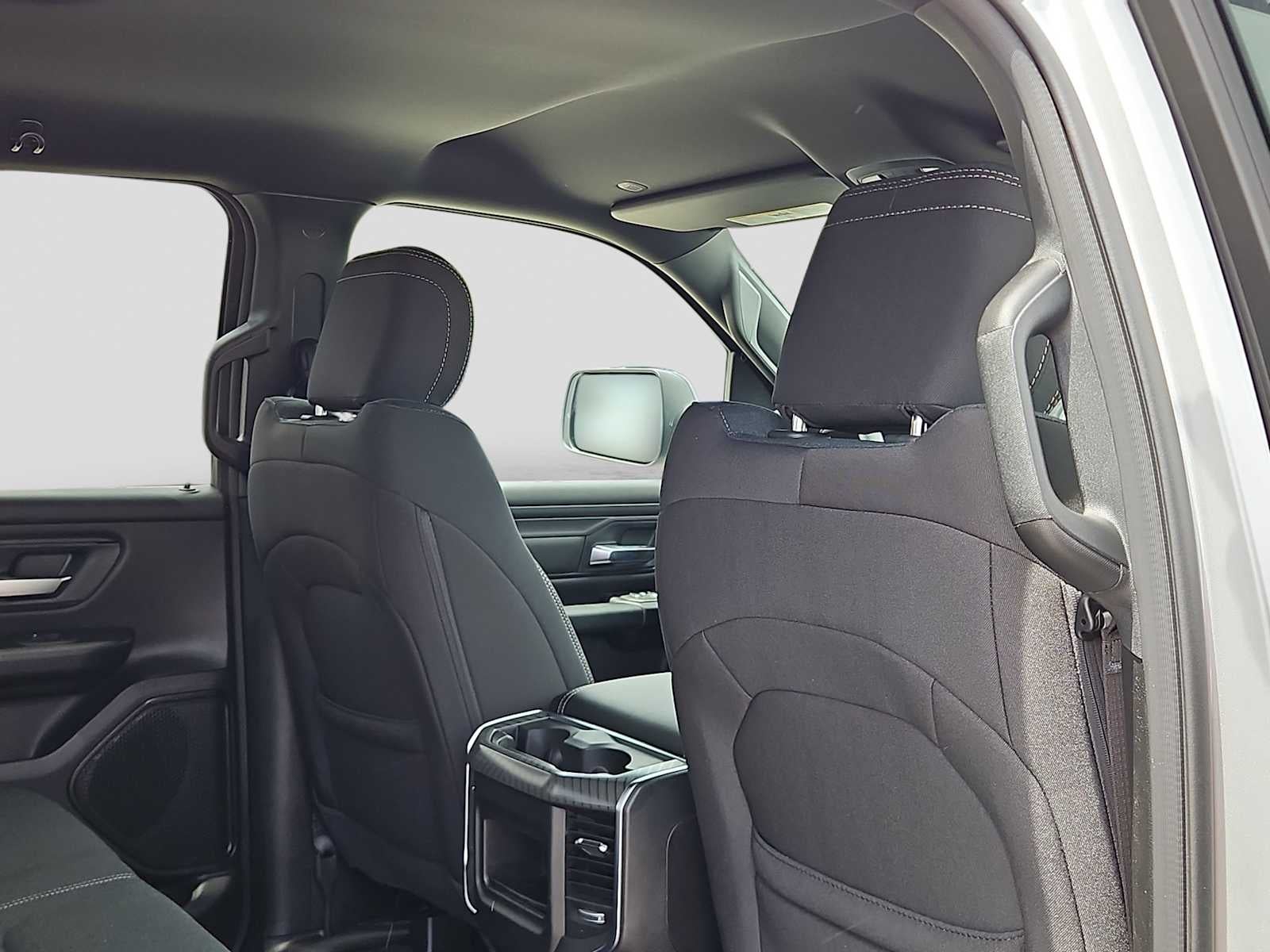 2026 RAM 1500 RAM 1500 EXPRESS CREW CAB 4X4 5'7' BOX