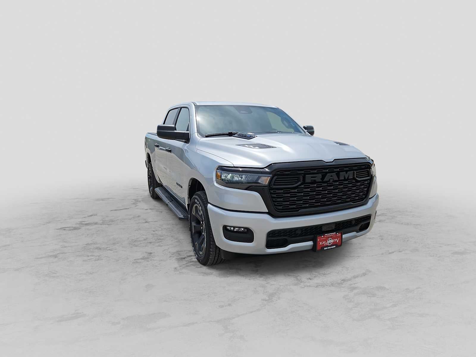 2026 RAM 1500 RAM 1500 EXPRESS CREW CAB 4X4 5'7' BOX